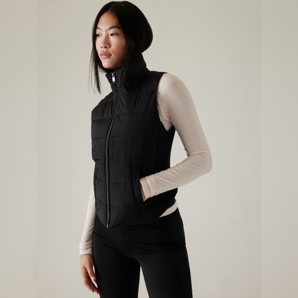 Athleta Incline Hybrid Vest Merino Wool Black Size L
